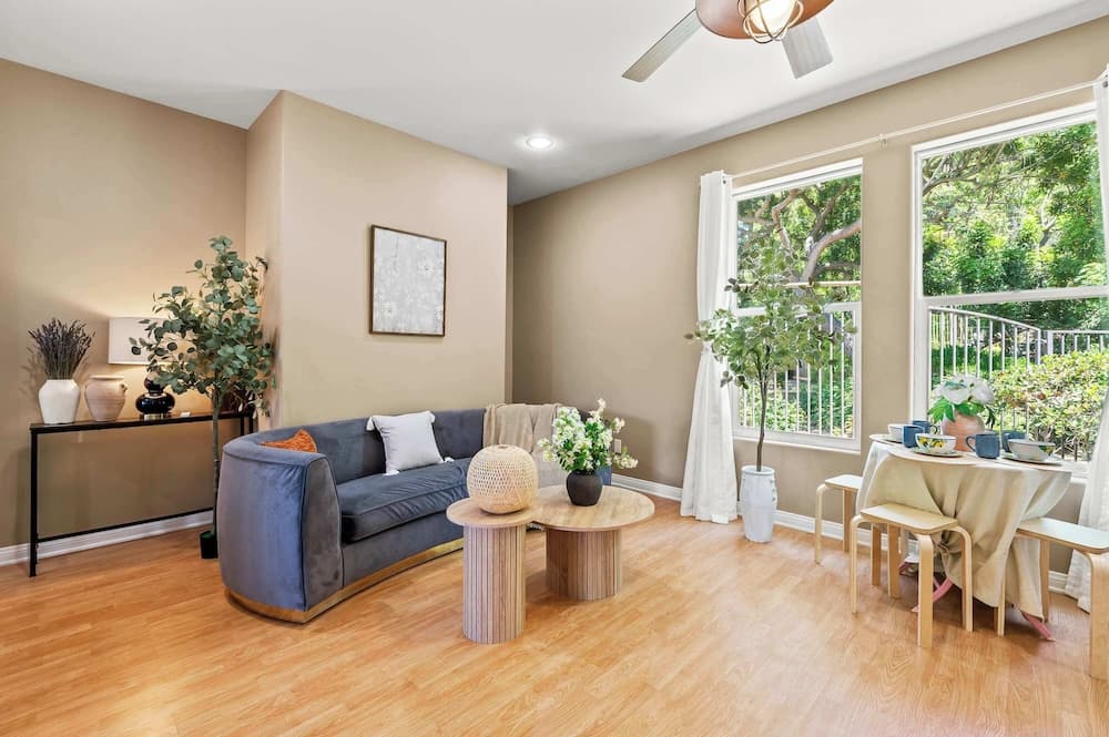 Tranquil Nature Retreat Private Patio & Cozy Charm