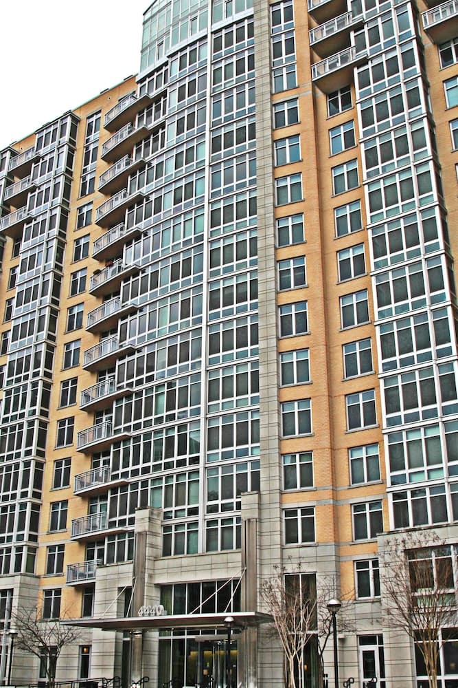 Weichert Suites at Wisconsin Place