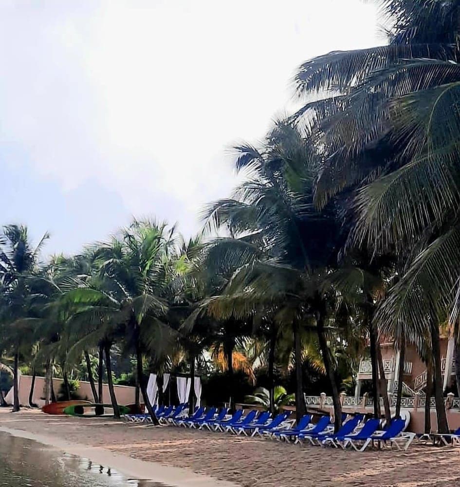 Coco Reef Resort and Spa