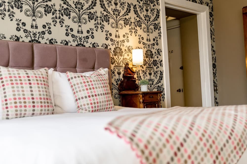 Sweeney Hall Hotel