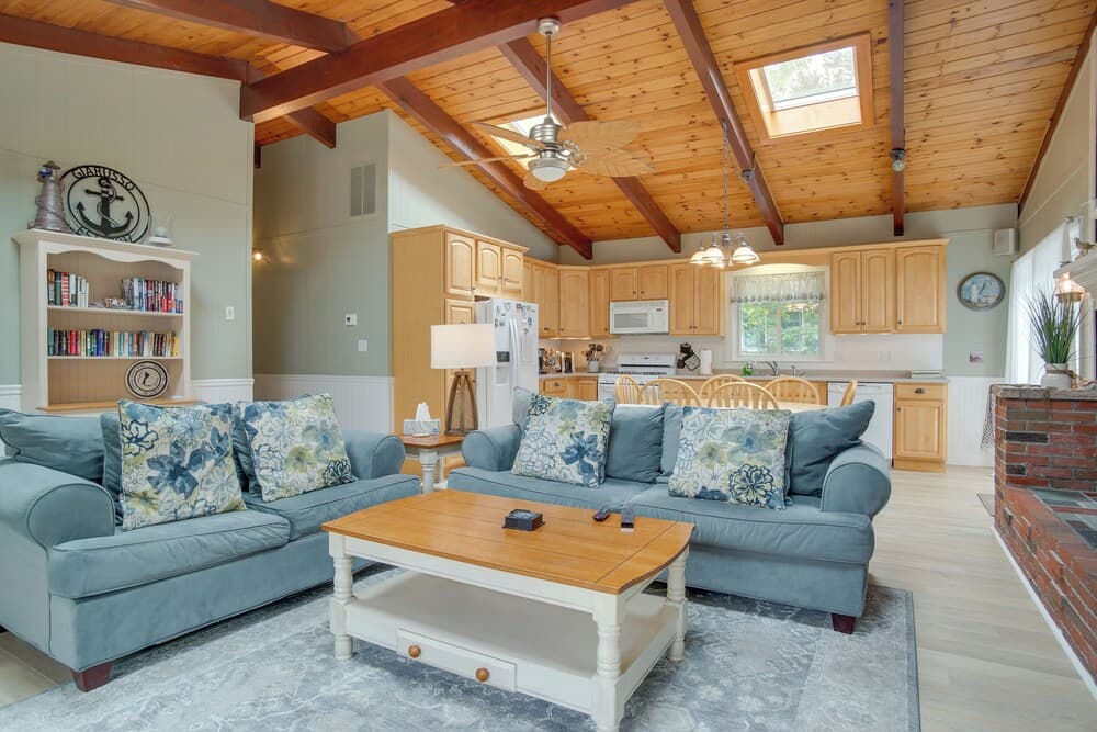Ping-pong Table, Beach Access: North Falmouth Home