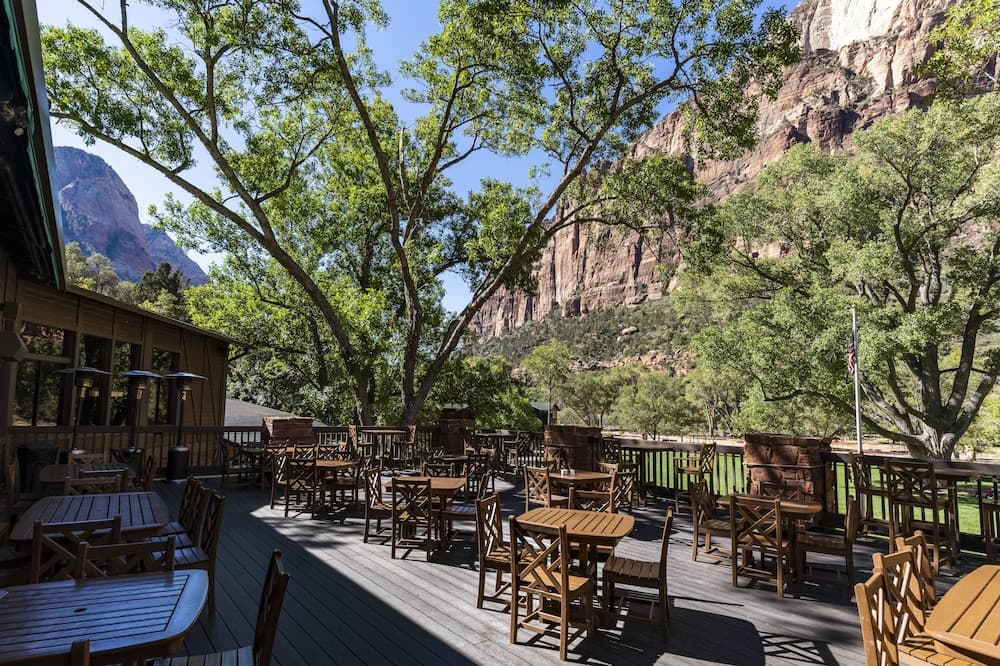 Zion Lodge - Inside The Park
