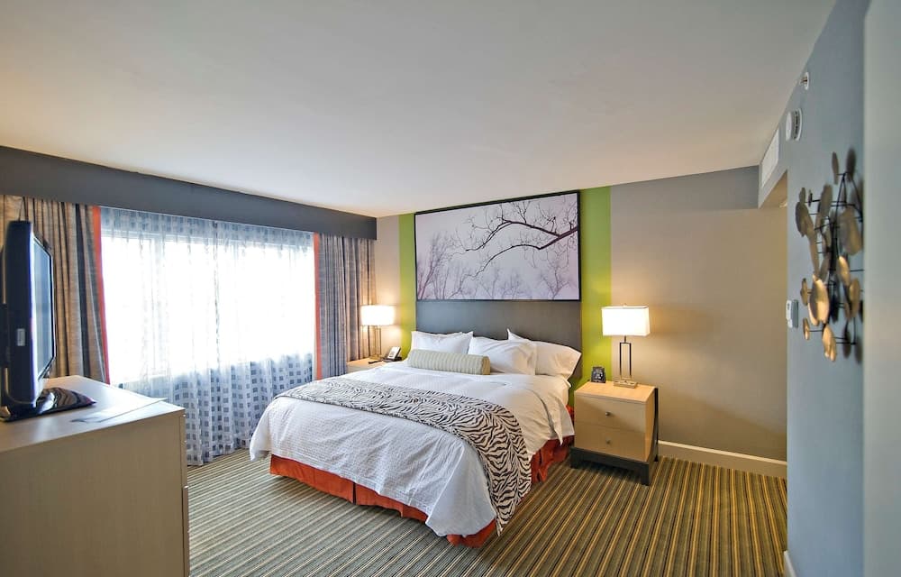 DoubleTree Suites by Hilton Hotel Huntsville South