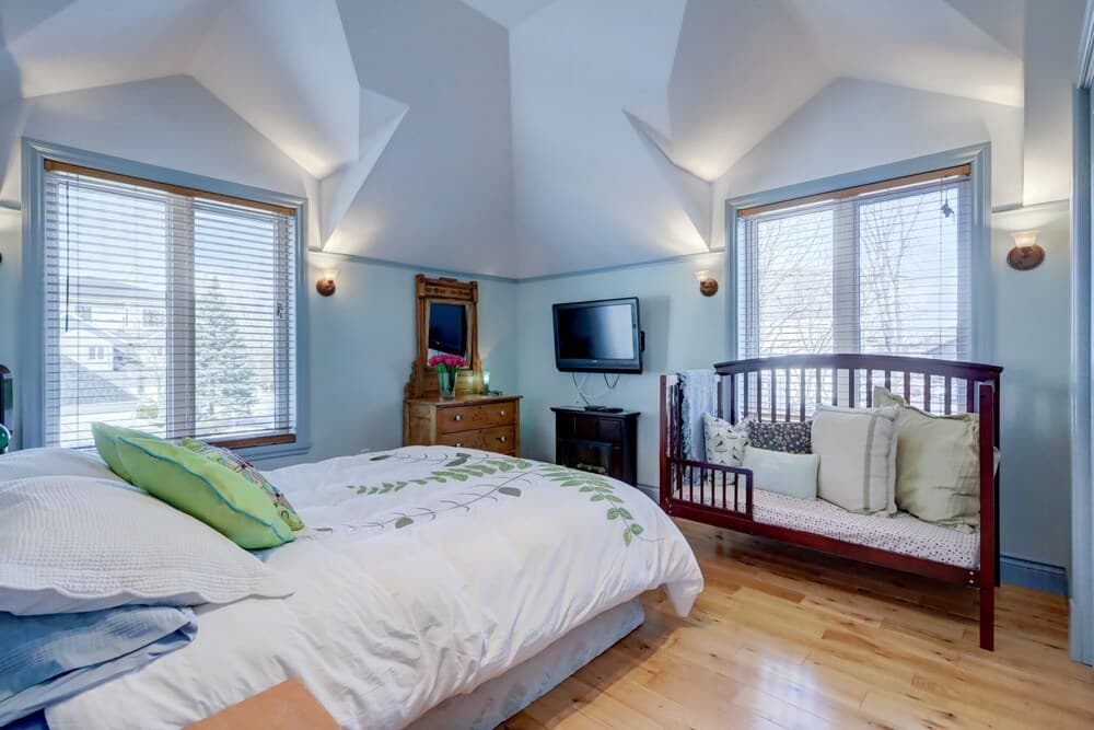 Chalet Chaleureux Sur Le Bord De L'eau Naviguable