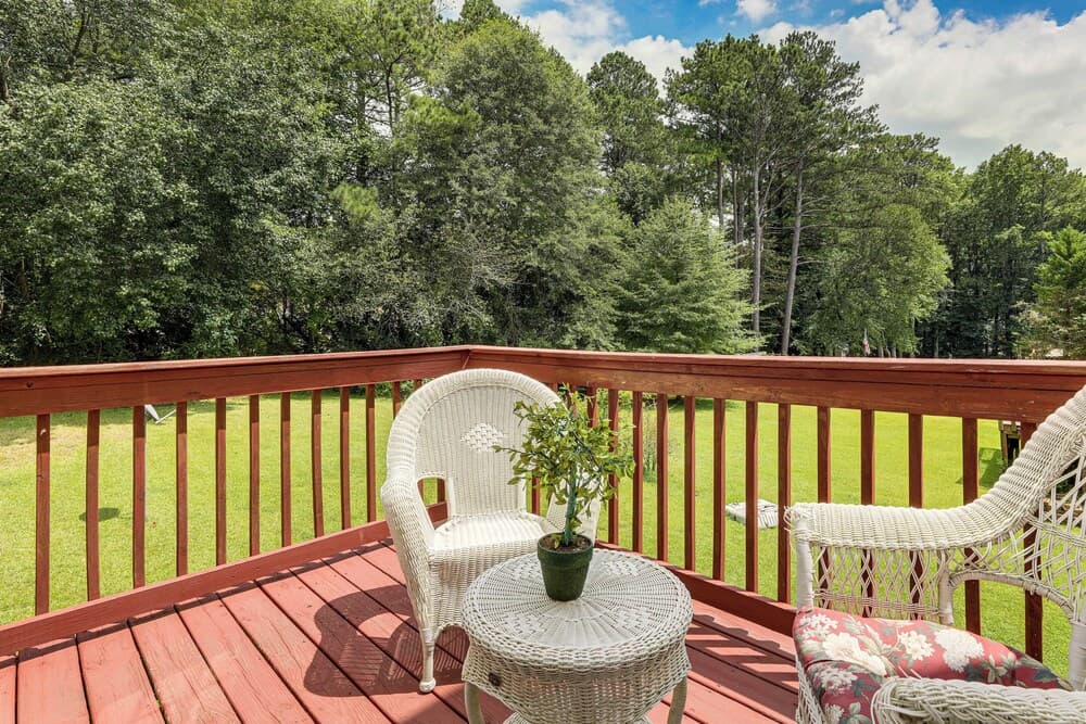 Pet-friendly House w/ Deck in Lawrenceville