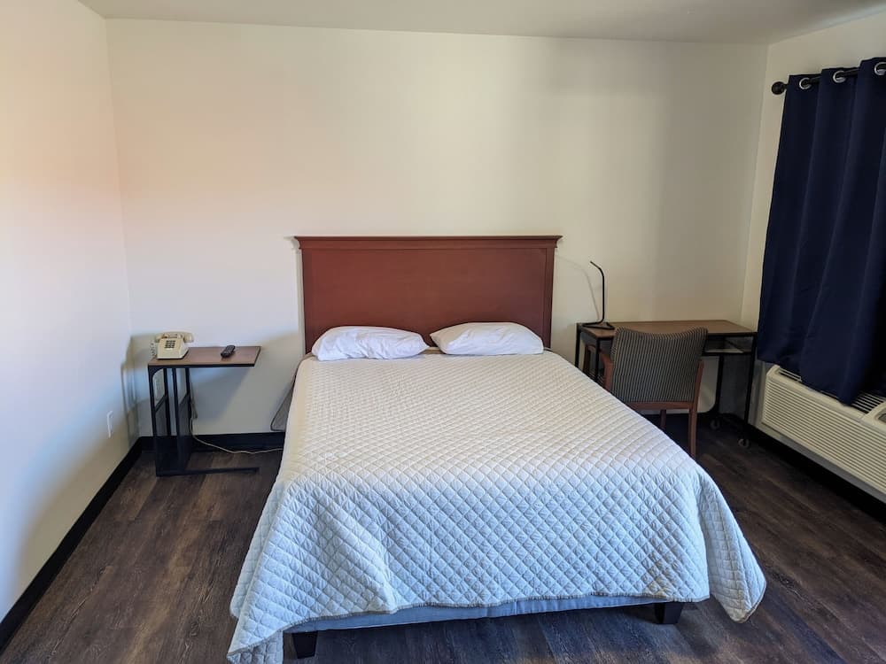 K&E Motor Inn