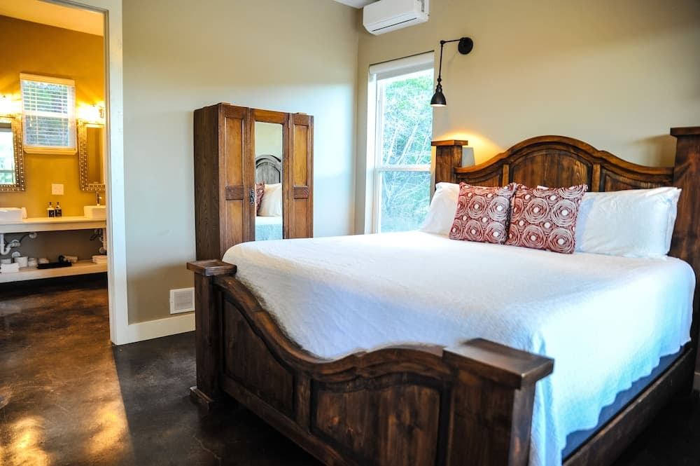 Hill Country Casitas