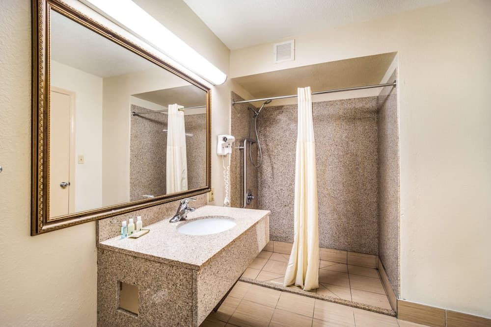 Quality Inn Columbia Airport