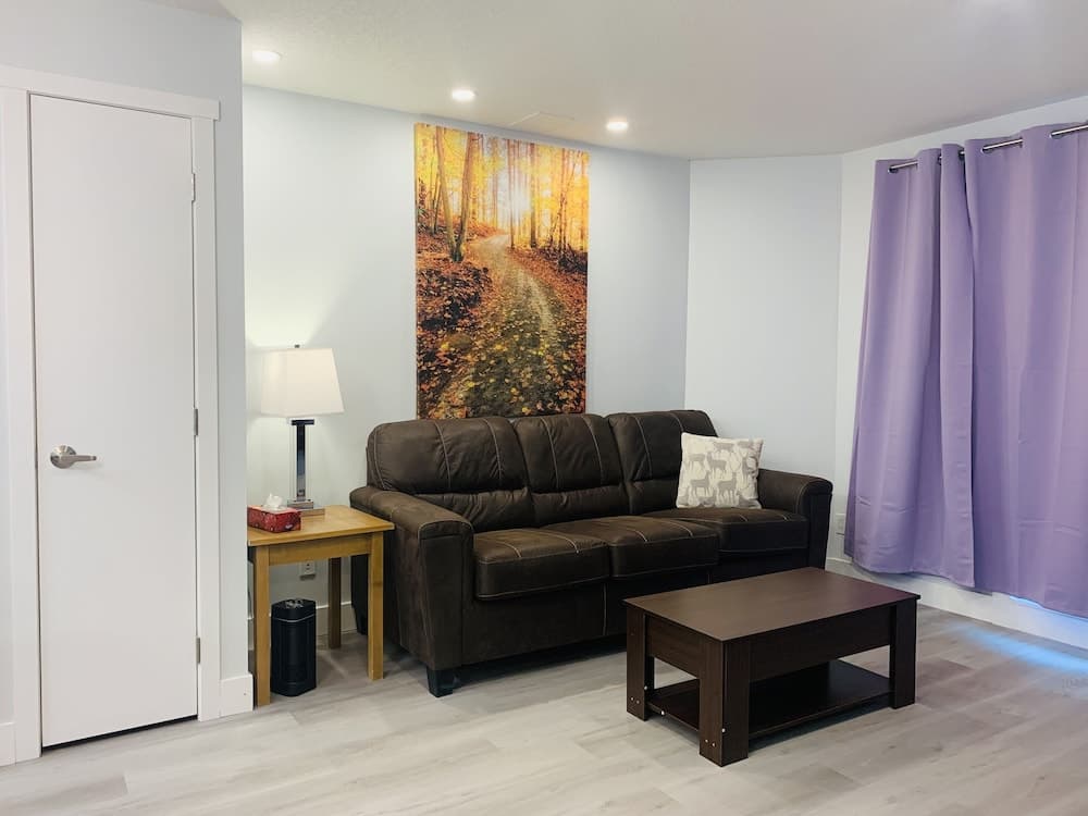 Luxurious One Bedroom Suite WindTower