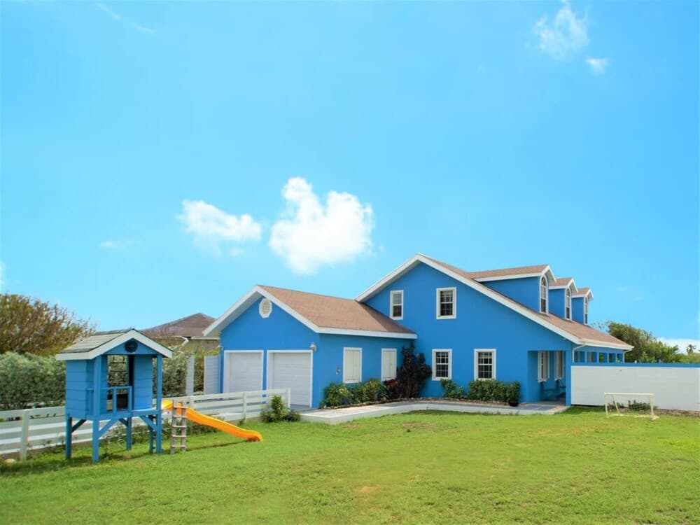 Luxury 4 Bdr Ocean View Home w Pool Hot Tub