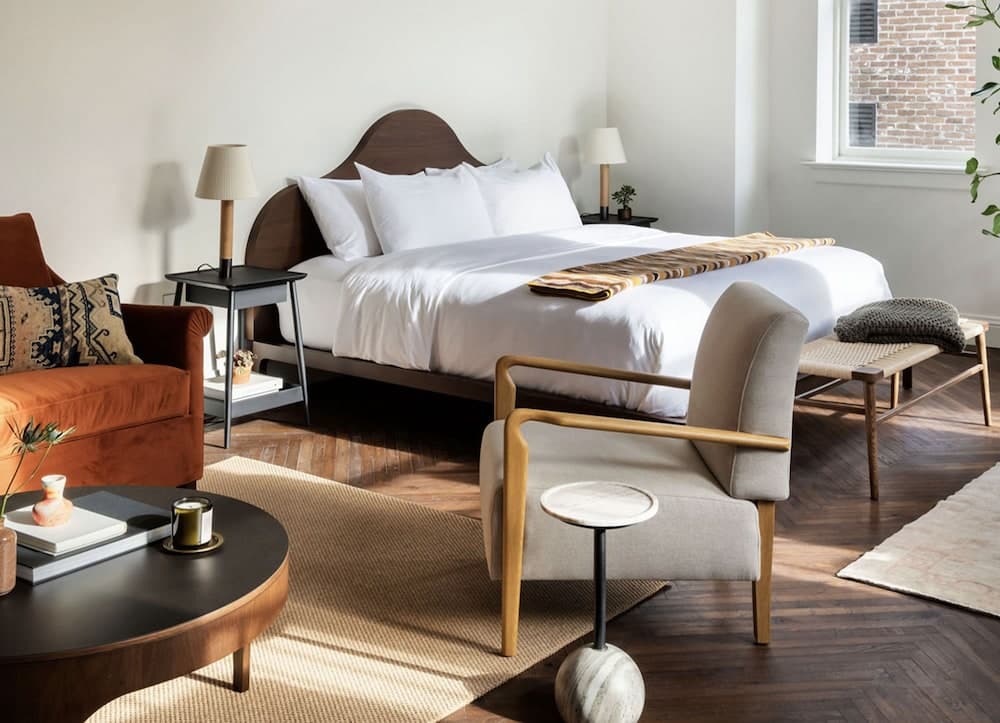 The Pinch Hotel