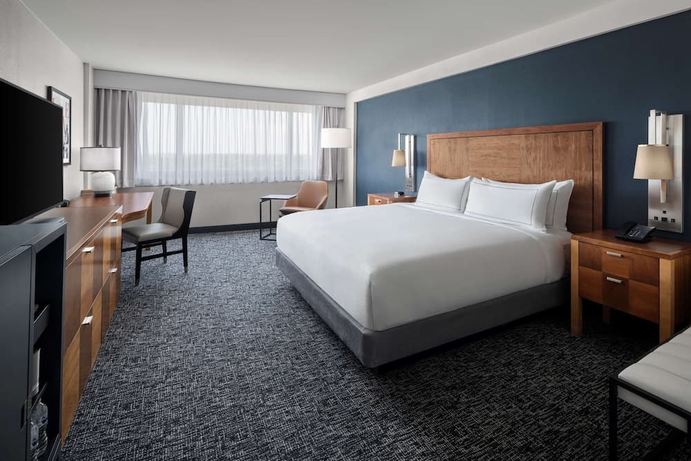 The Alloy King of Prussia - a DoubleTree by Hilton