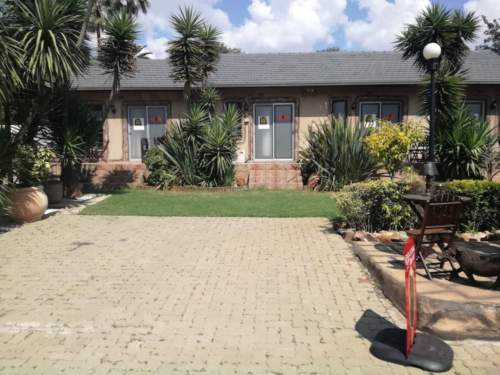 Petra Lodge