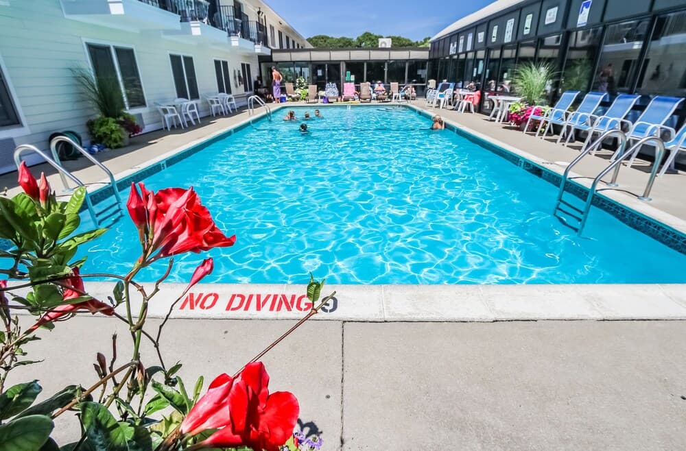 Holly Tree Resort