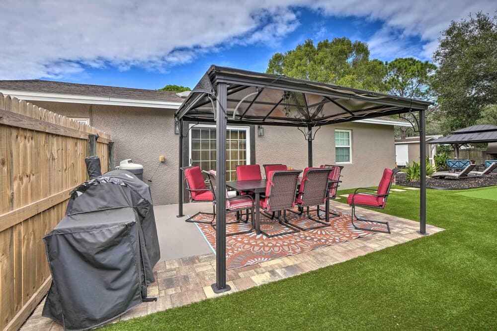 Beachy Palm Harbor Escape: Swim Spa Pool & Gazebo