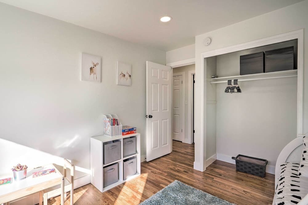 Spacious Murray Home Near Ski Resorts!