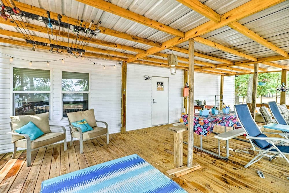 Home on Jordan Lake w/ Shared Dock & Boat Slip!