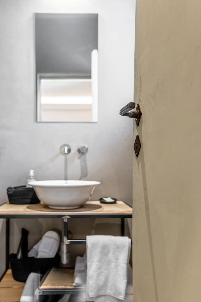 Curt di Clement Eco Mobility Hotel