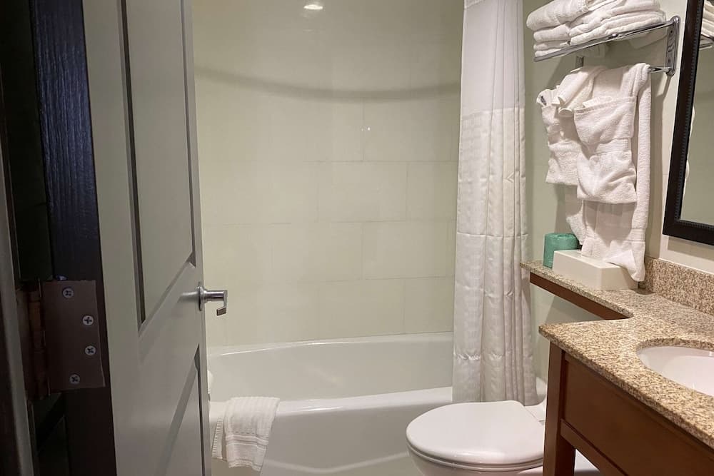 Ramada by Wyndham New York Times Square West