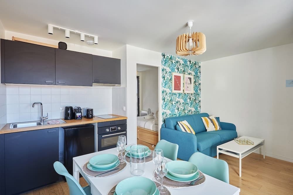 Modern Apartment Boulogne Facing "les Passages"