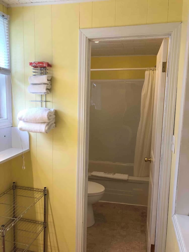 Lakelawn B&B Motel