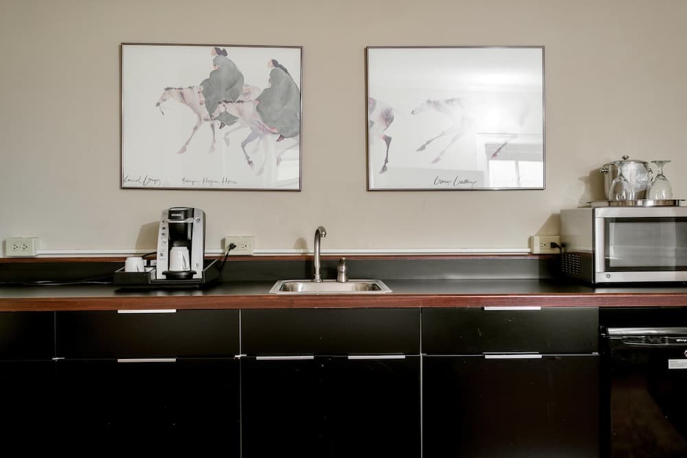 Hotel 340