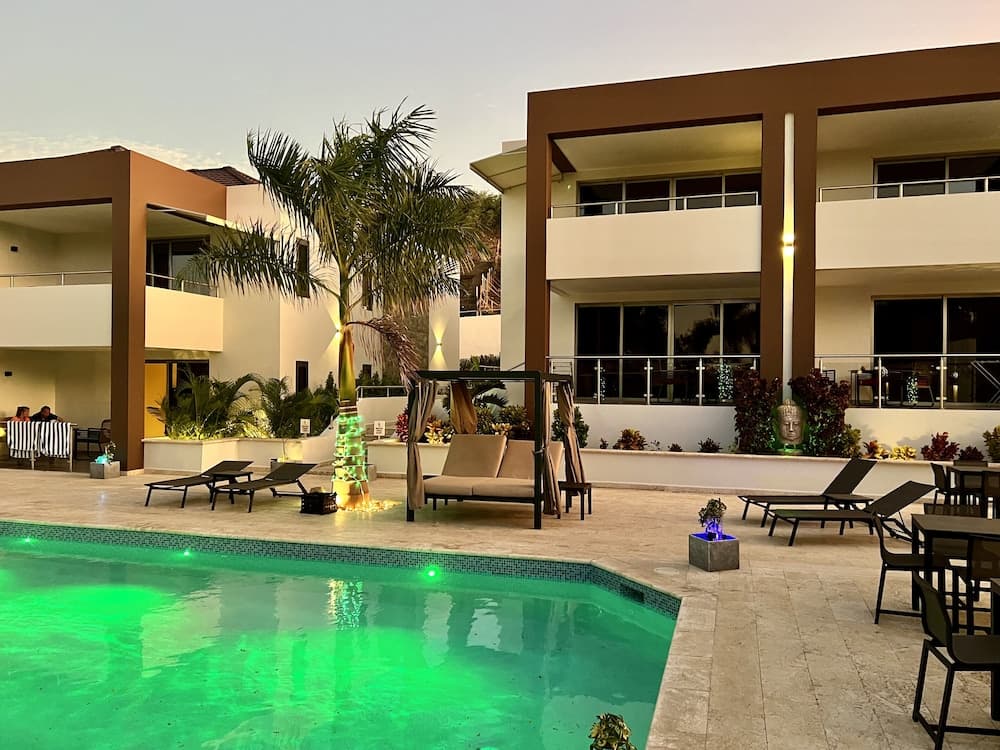 Xanadu Apartments at Blue Bay Golf & Beach Resort
