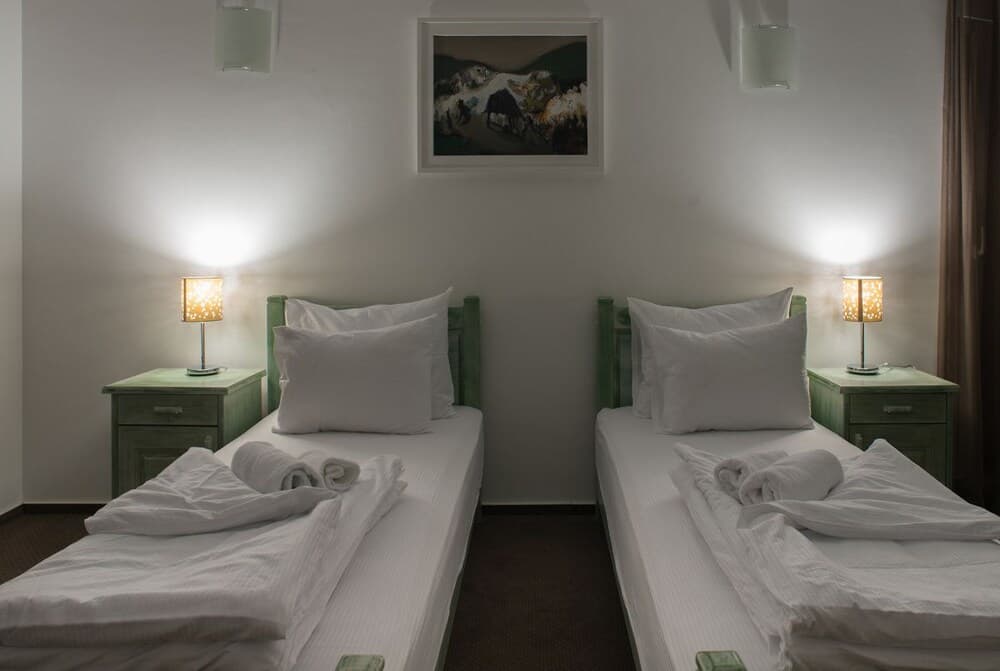 Hotel Trim