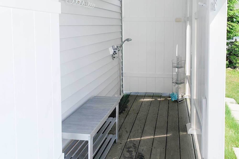 Bayfront Wareham Retreat w/ Private Beach!