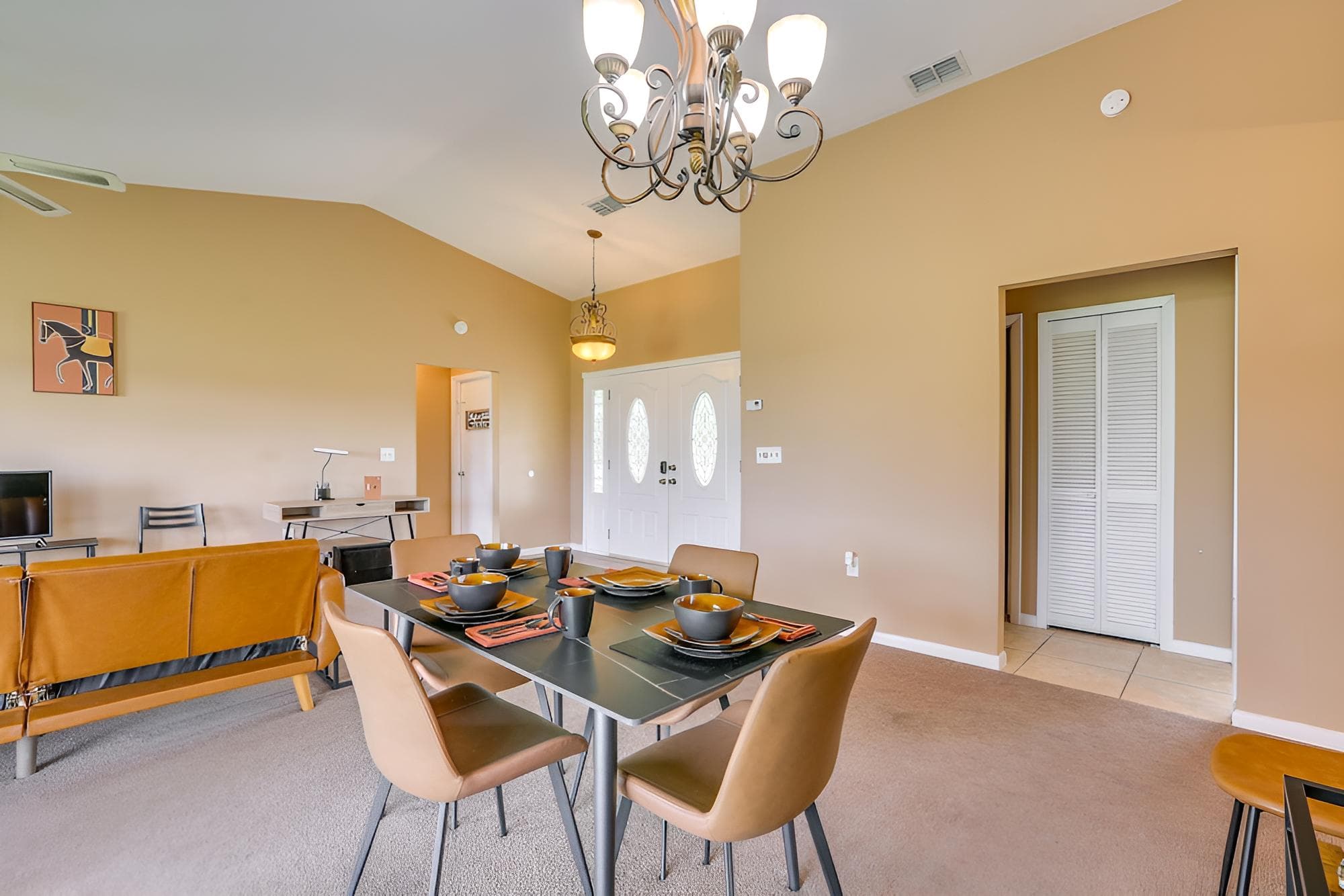 Family-friendly Lehigh Acres Home: Screened Porch!