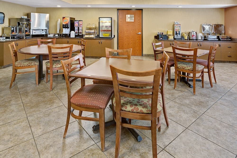 Days Inn by Wyndham Cheyenne