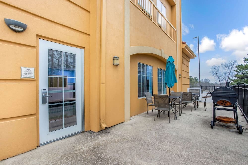 La Quinta Inn & Suites by Wyndham Fultondale Birmingham N