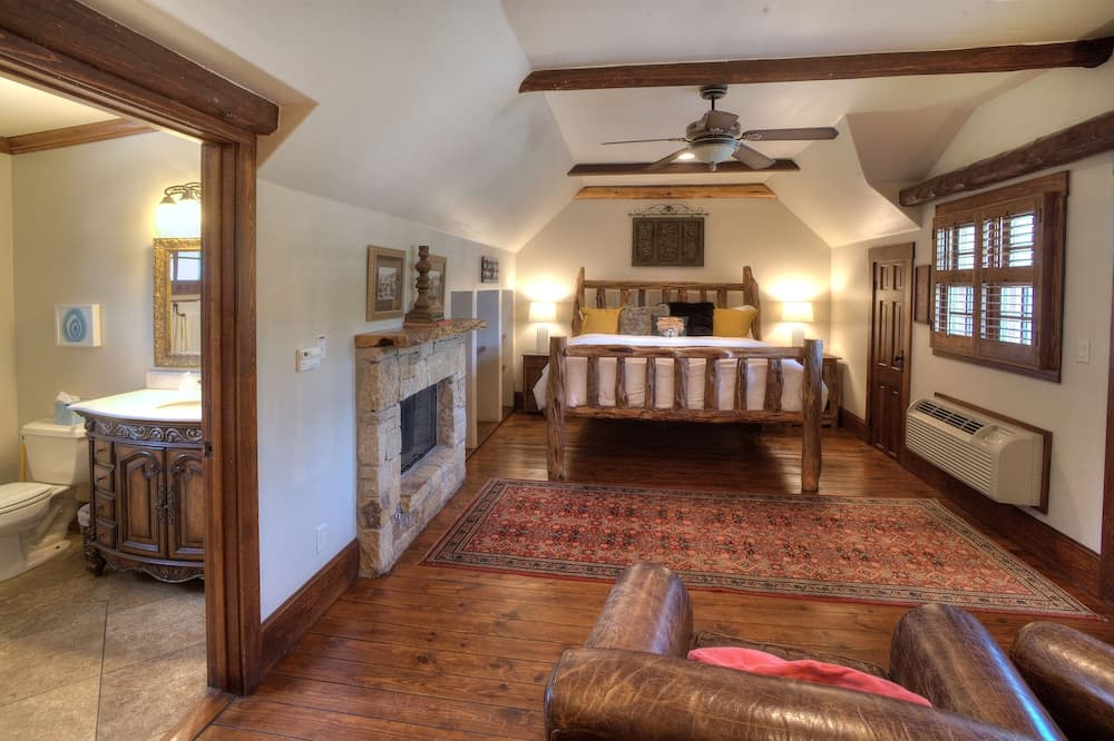 The Winchester Lodge