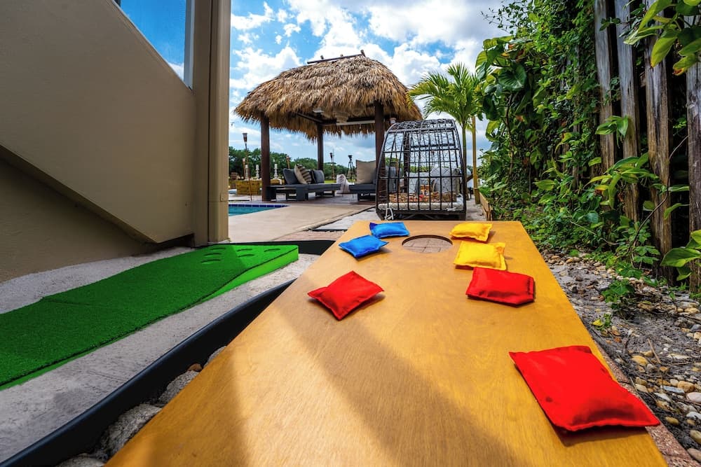 Palm Beach Paradise | Villa w/ Beach, Pool, Cinema & Tiki