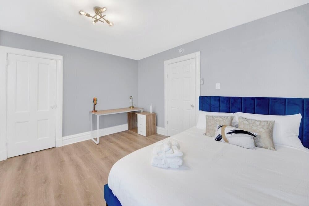 Single Family 3BR Home Game Room Parking