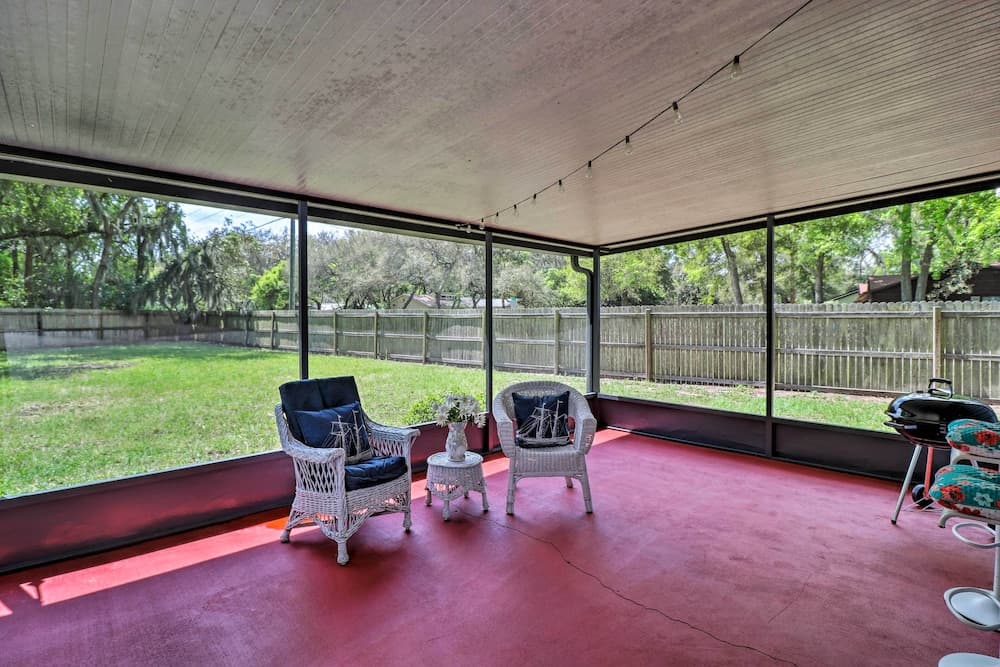 Pet-friendly Amelia Island Home ~ 1 Mi to Beach!