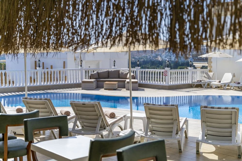 Queen Boutique Hotel