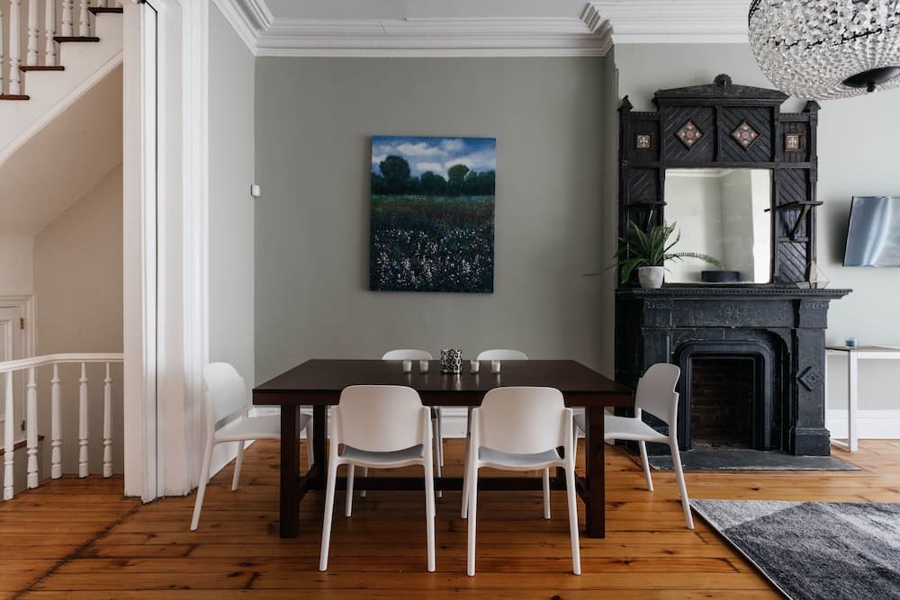 6 Bedroom Townhome Near NYC