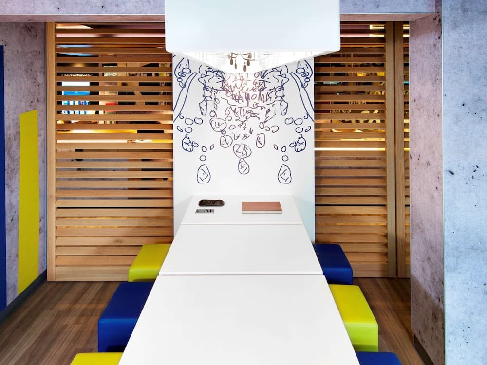 meeting & event spaces