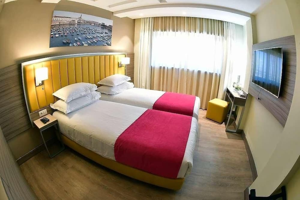 Al Naya Hotel