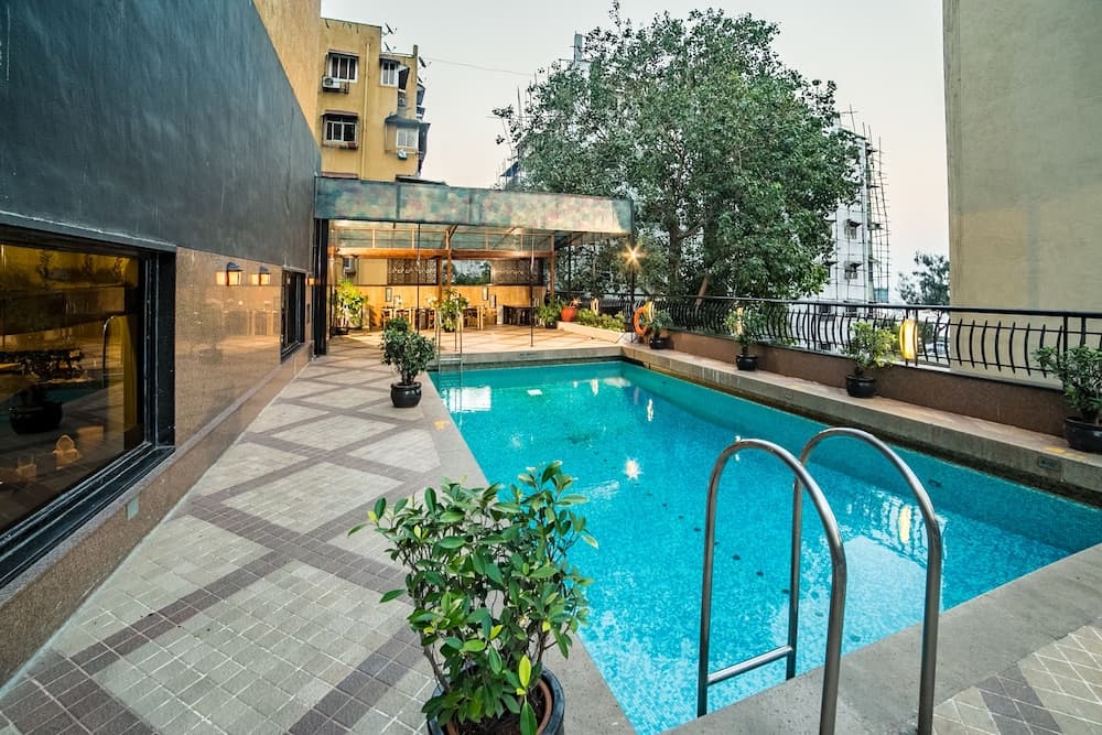 Fariyas Hotel