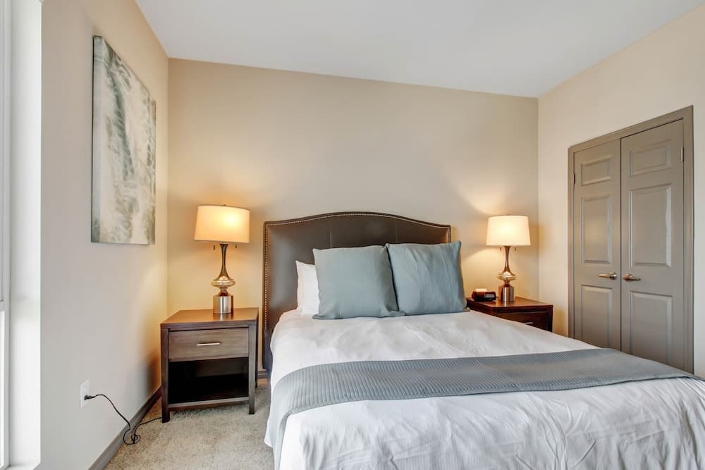 Global Luxury Suites at Marina Del Rey