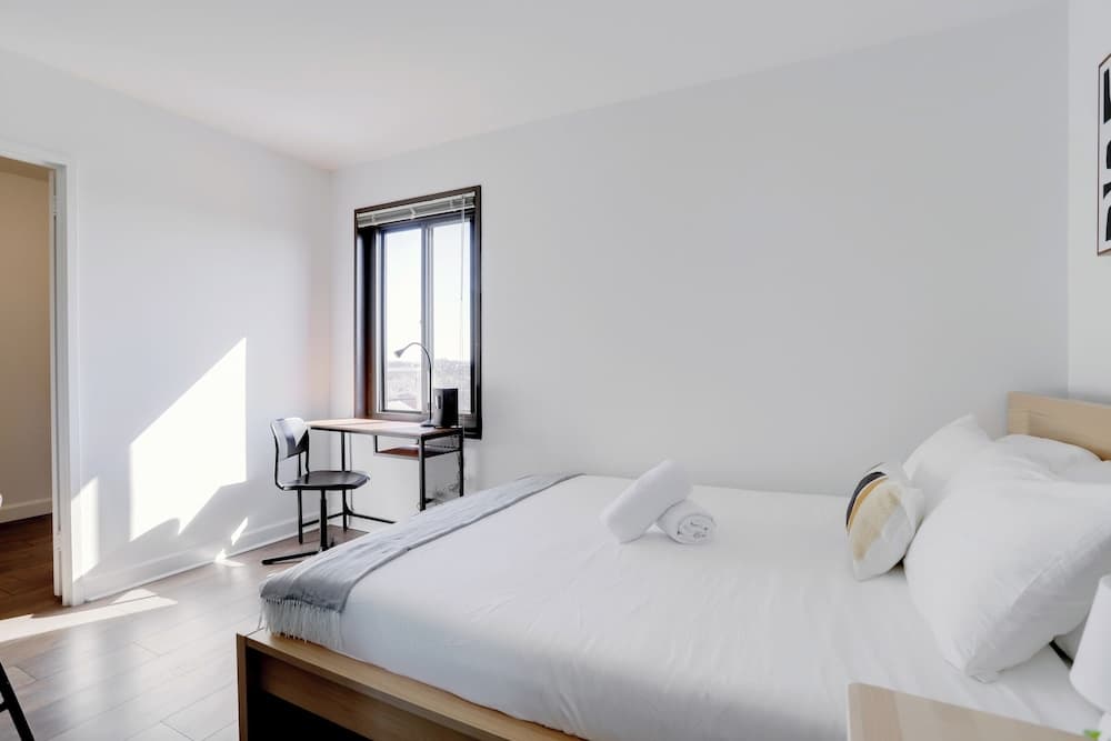Executive Studio in Clarendon