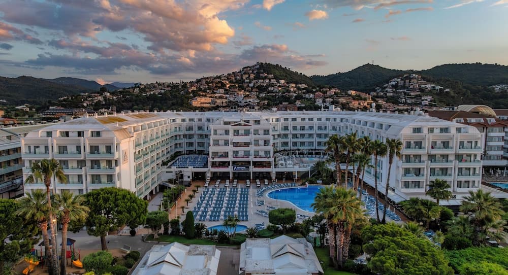 AQUA Hotel Aquamarina & Spa