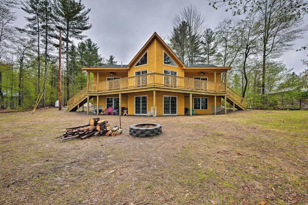 Waterfront Davis Pond Cabin w/ Dock + Kayaks!