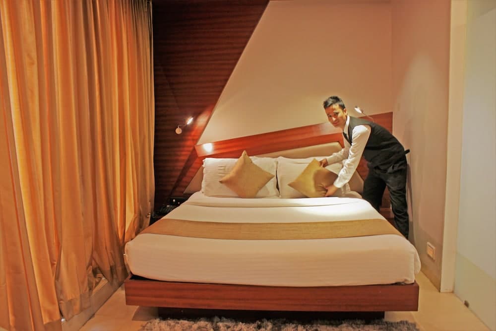 Dragonfly - The Art Hotel
