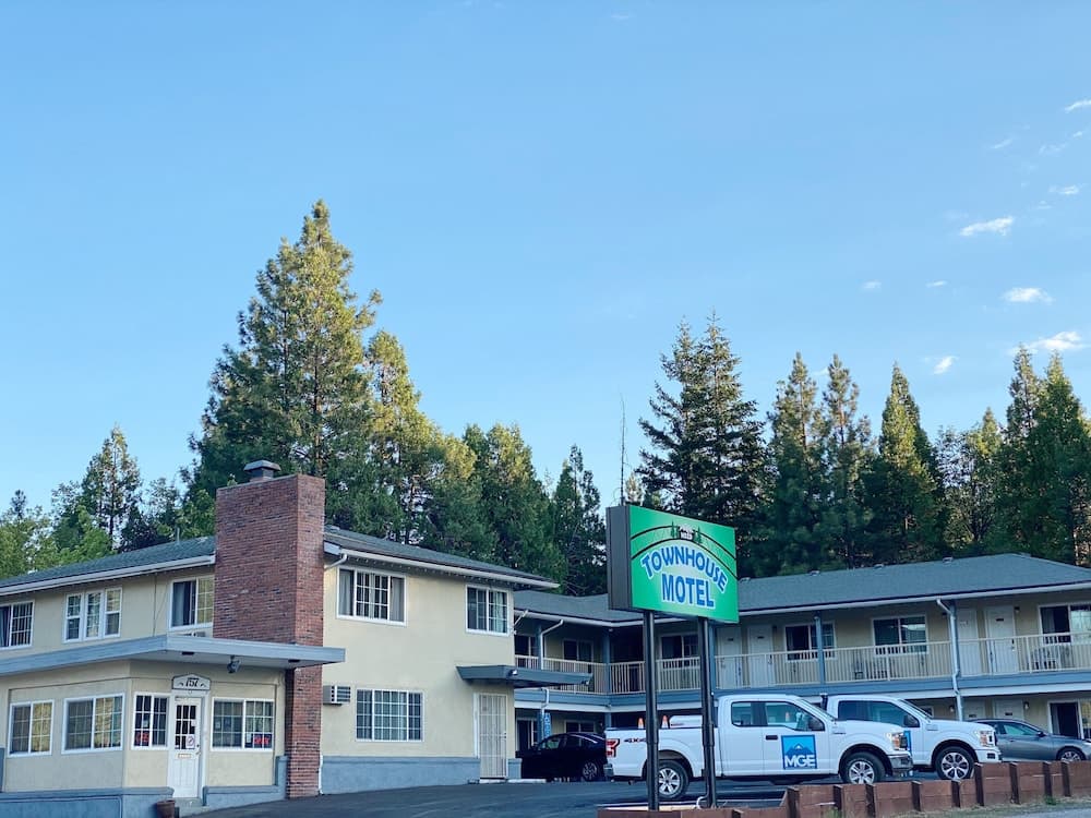 Town House Motel