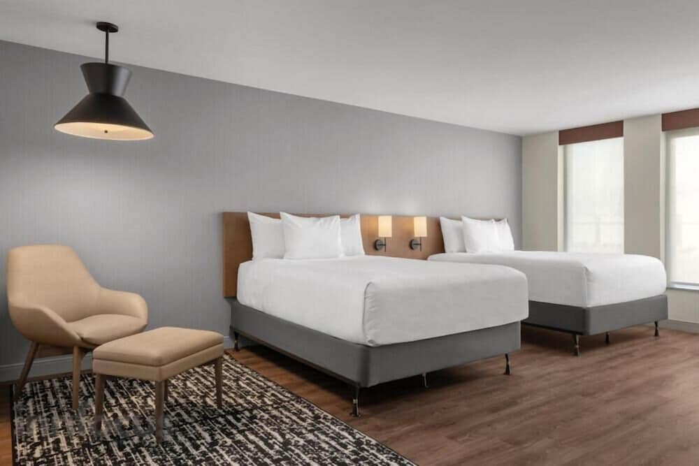 Hyatt Place Toronto Airport