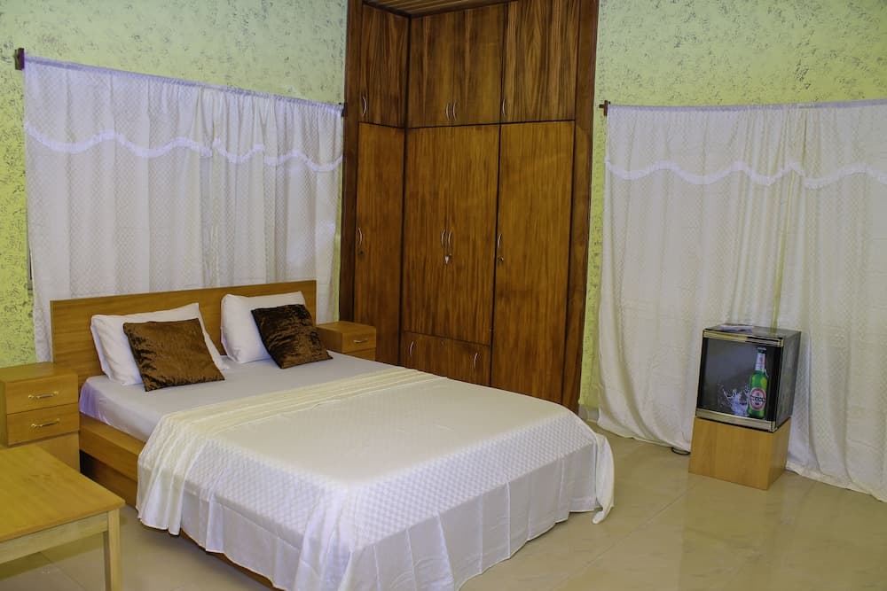 Big Apple D.E Hotel