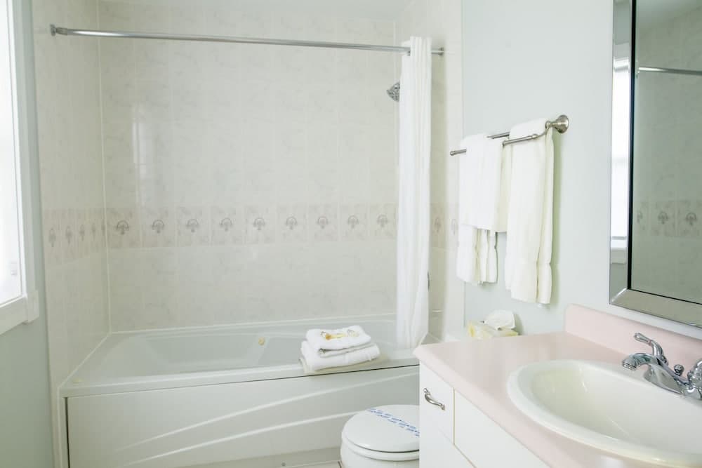 Kindred Spirits Inn & Cottages